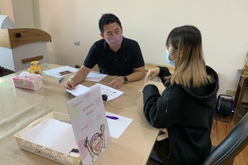 學生提出自己對職涯的疑問.jpg