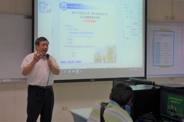 圖1 王曉璿院長主持研習開場.jpg