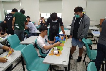 圖3 學生實際操作.jpg