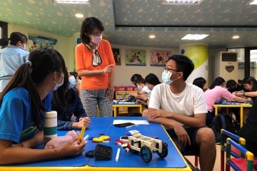 圖2 學生實際操作.jpg