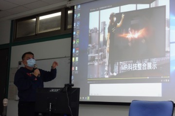 圖7 陳鴻仁老師分享創新課程教學.JPG
